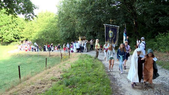 Procession du Grand Tour© Ooh ! Collective