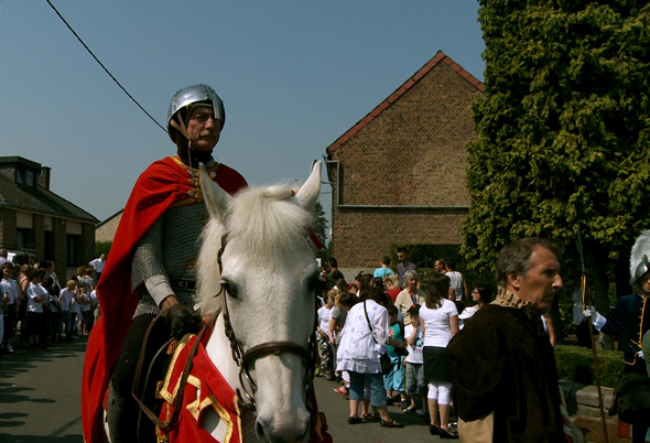 Gille de Chin lors de la procession, 2012©Ooh! Collective
