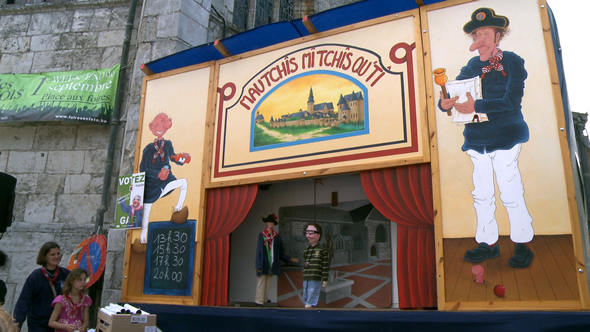 Le théâtre des Mautchîs Mî Tchîs Qu'tî © Ooh! Collective